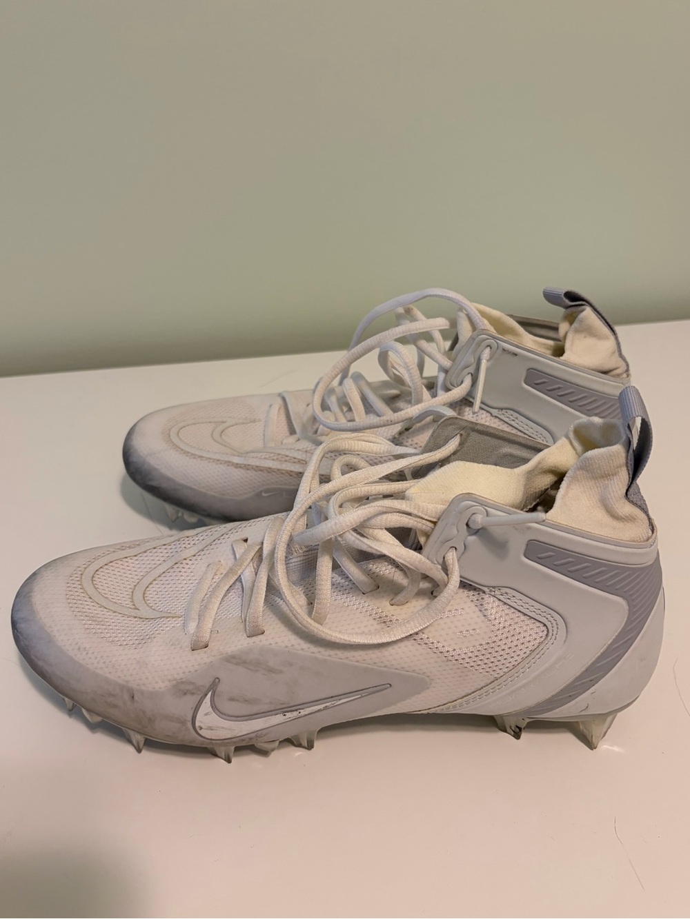 Nike White and Light Gray Baseball Cleats